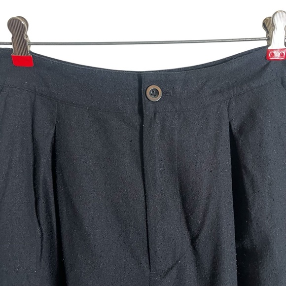 JENNI KAYNE Textured Raw Silk Pleated Shorts - Picture 6 of 14